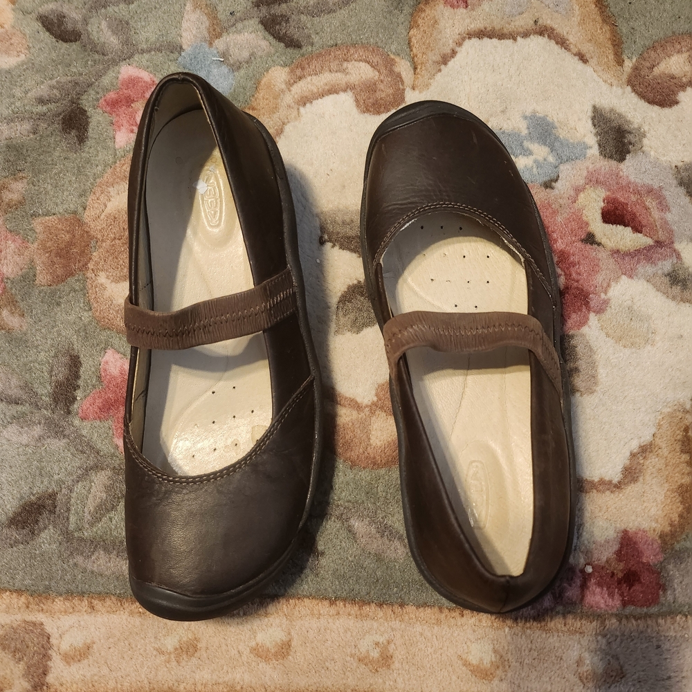 KEENs Brown Leather Slip On's - Picture 5 of 5